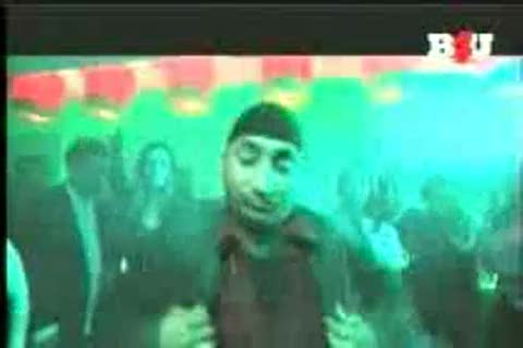 Watch aaja karle gallan Video